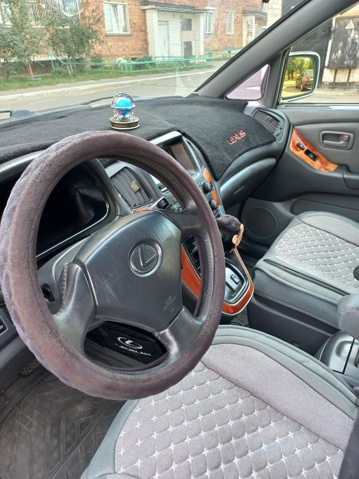 Продам лексус рх300