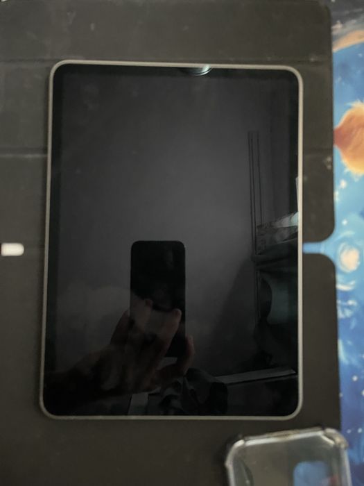 iPad Pro 11 (2022) M2 256GB – Pentru piese / Defect