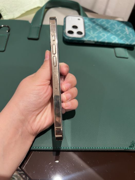 IPhone 13 Pro 128 xotira gold.