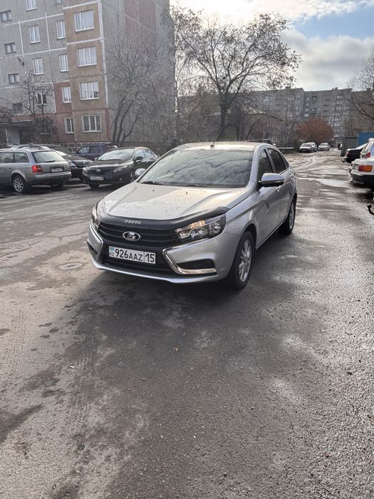 Лада Веста продам