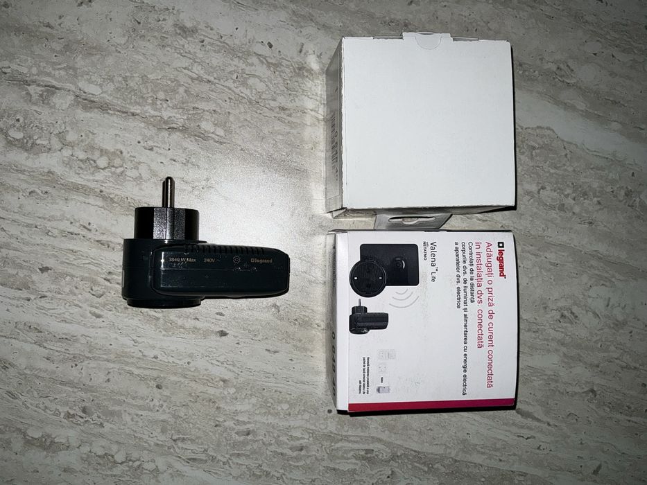 Priza mobila inteligenta Legrand L064840 Zigbee cu monitorizare consum