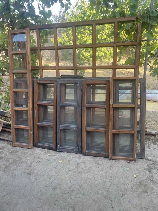 Б/у   окно и  дверь  без коробок