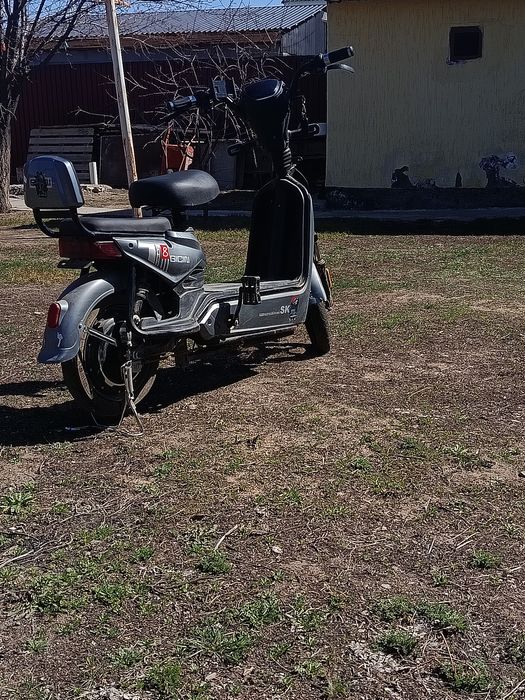 Электр скутр ск8