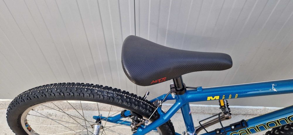 Алуминиев велосипед CANNONDALE колело 26"