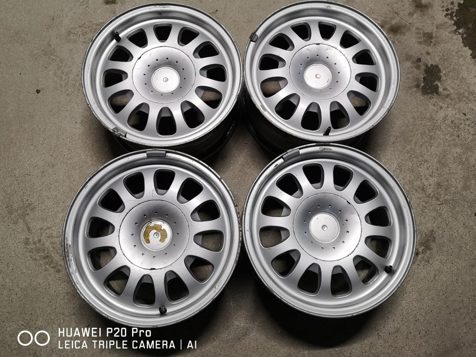 Продавам 4 бр Алуминиеви джанти за БМВ 5x120 15* 7 J *ЕТ 20*ц.о 74.1