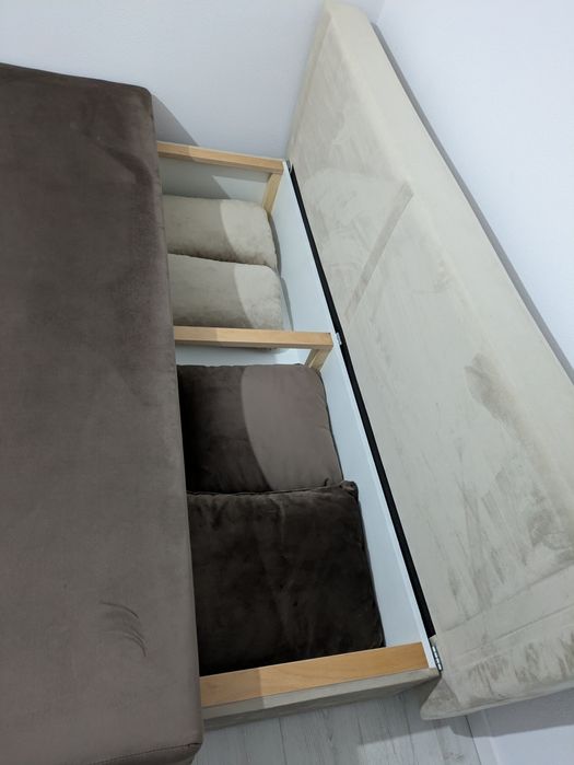 Vând canapea extensibilă