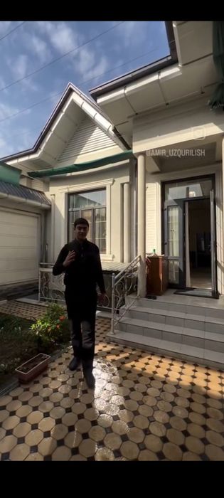 Сергели Евродом 2сотки 5 комнат.