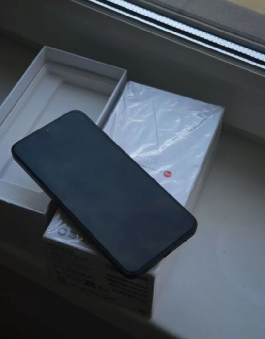 Xiaomi 15 512GB озу 16GB