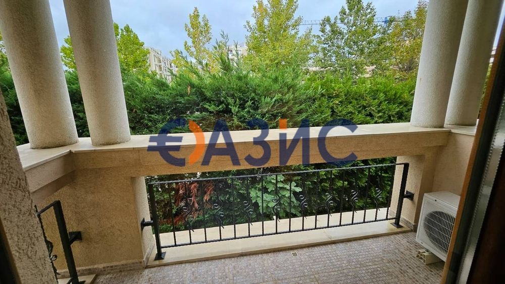 Апартамент с 2 спални в комплекс Престиж Форт Бийч, 100 кв. м., Свети