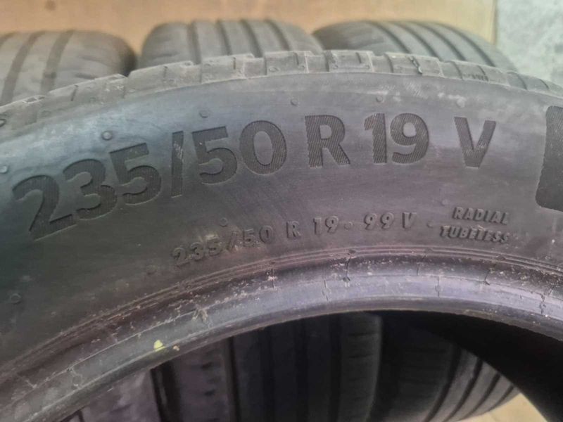 4 Continental R19 235/50
летни гуми
DOT1022