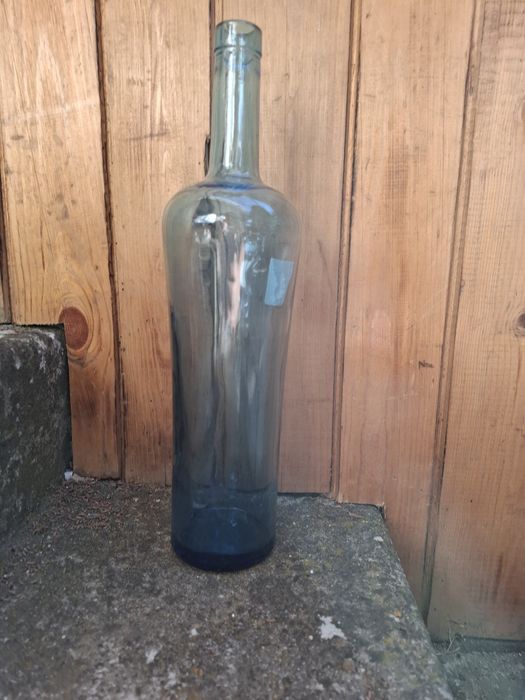 Стъклени еднолитрови бутилки