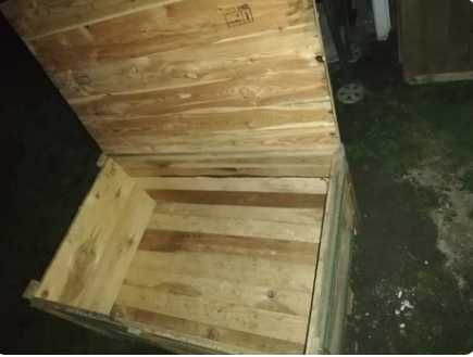 Vand lazi de lemn pt depozitare sau transport