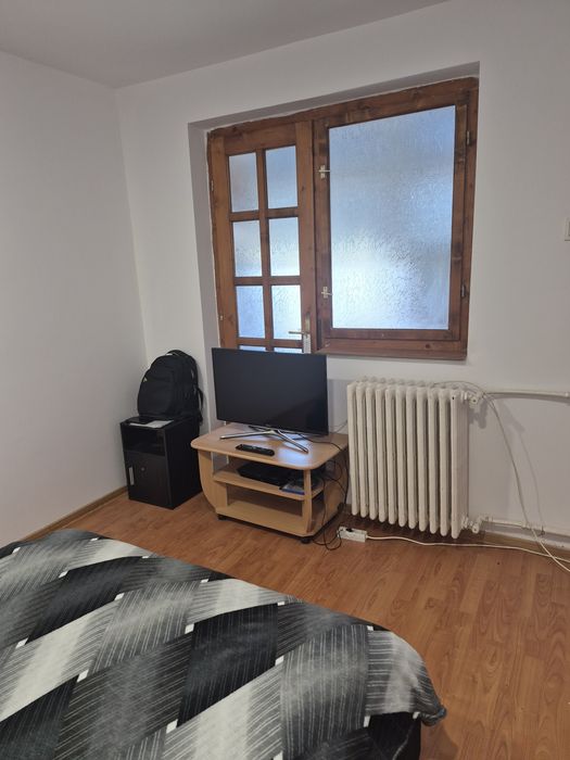 Vând apartament tip X cu 2 camere