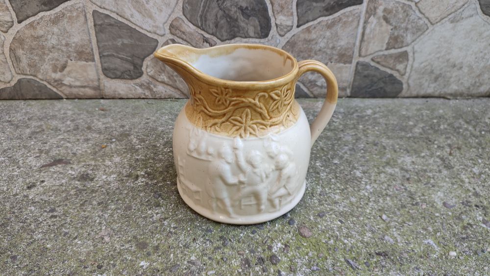 Ulcior vintage din ceramică