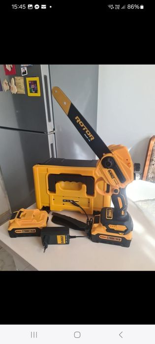 Vând drujbe pe benzină și pe acumulator