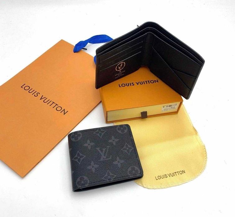 Portofel Louis Vuitton Monogram LV, din Piele Texturată