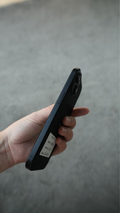 Iphone 15. 128 gb