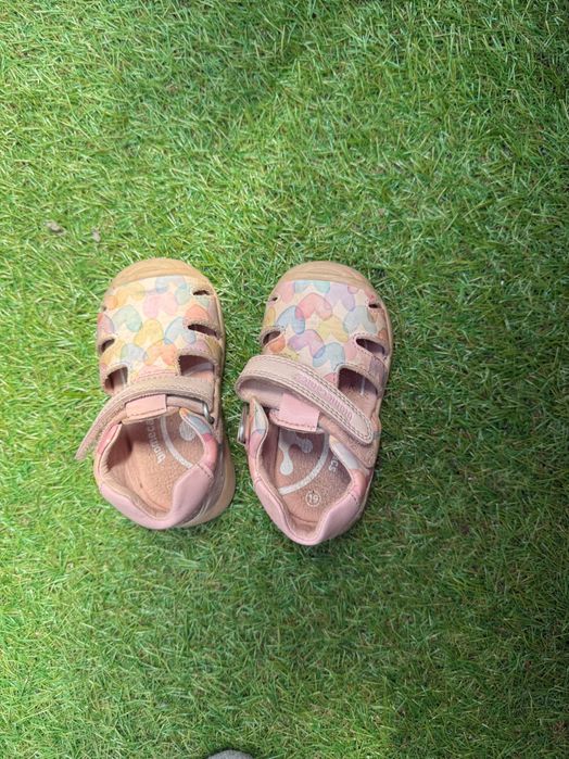 сандали за бебеп