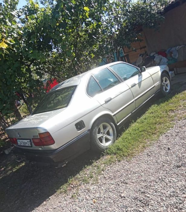 Продам  БМВ Е 34