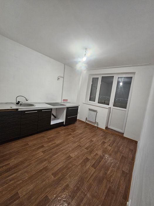 Продаётся 3х ком Сары-арка 6