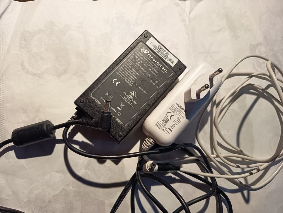 Alimentatoare 12V - 2A /4,16A conector 5 ,5x3mm