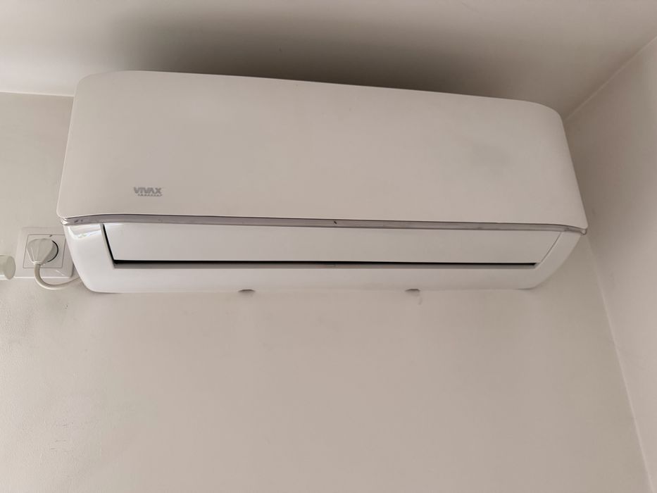 Aer conditionat VIVAX 12.000 BTU Inverter R32 - set complet