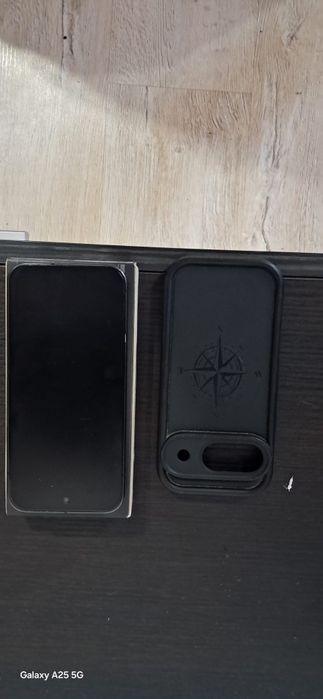 Vând google pixel 9