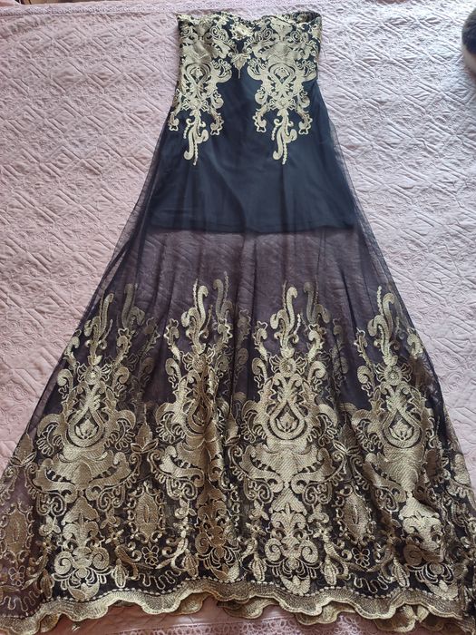 Шикарное вечернее платье