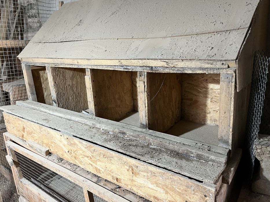 Гнёзда для кур несушек