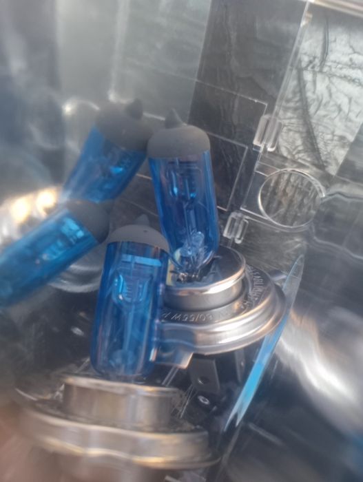 Продам лампы H4 новые