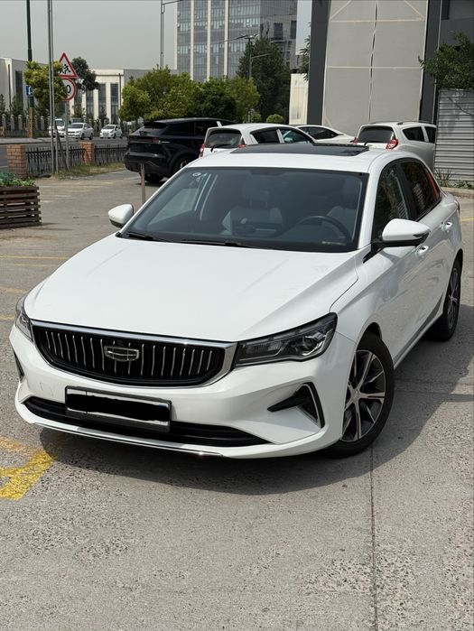 Geely sedan 2023 vs gentra