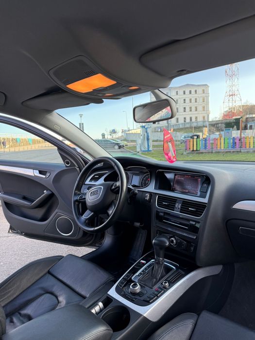 Vând Audi A4 Berlina 2.0TDI Euro 5 -S-Line-