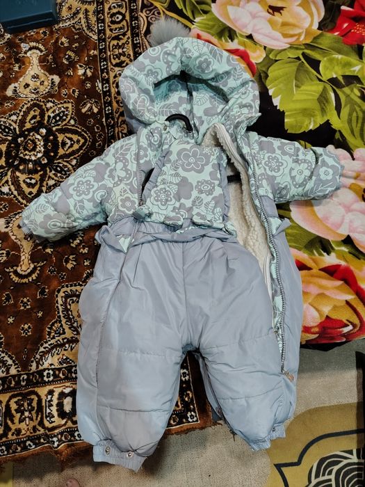 Продам детский комбез зима