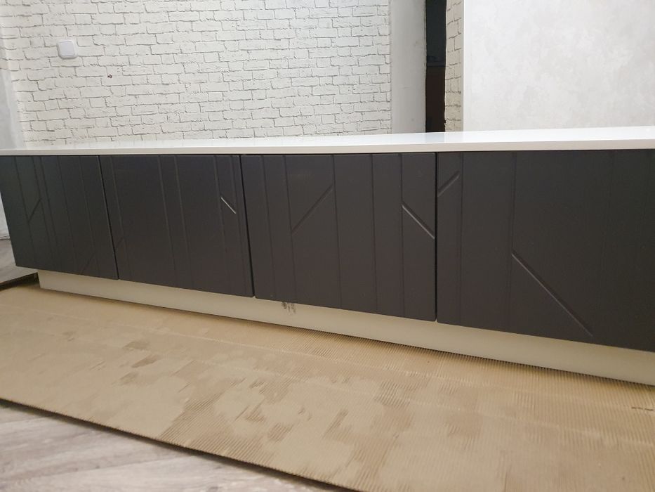 Продаю TV - тумбу