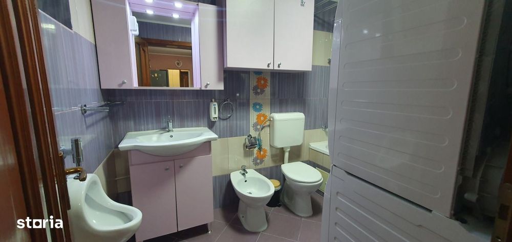 Ultracentral | Apartament la casa 85 mp | 2 parcari | Terasa | Curte