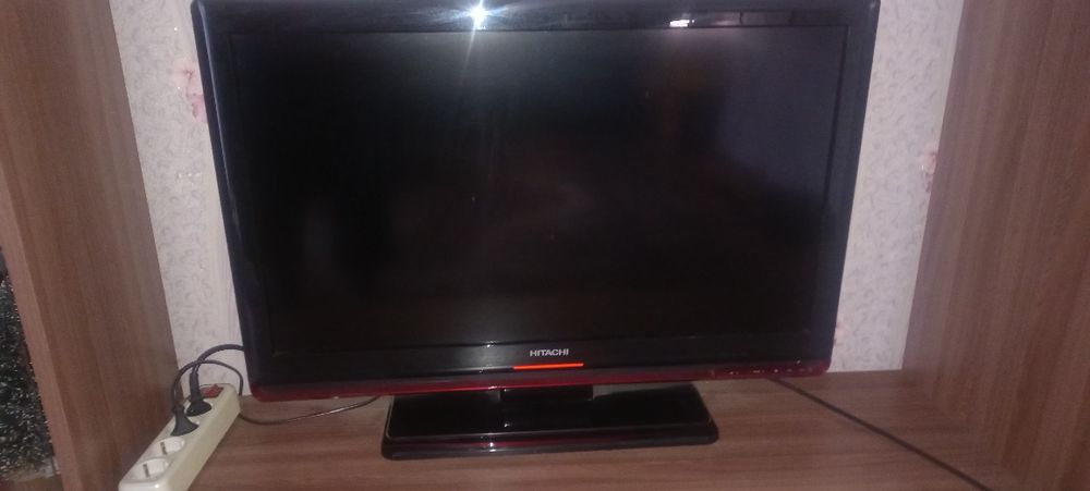 Продам телевизор фирмы HITACHI.