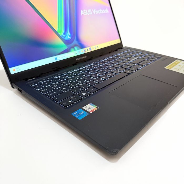 ASUS ViviBook 15/FHD IPS/i5-1235U/16GB/512GB/Iris Xe/Подсветка