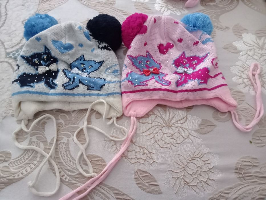 Продаю шапки детский