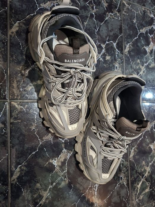 Баленсиага трак лед