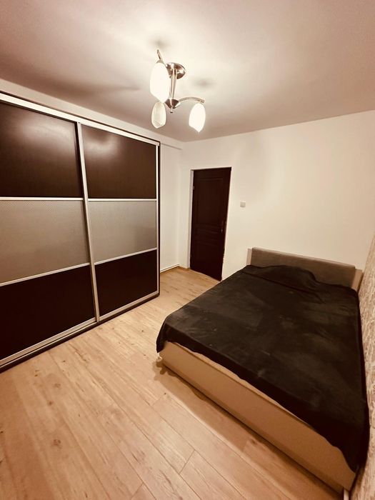 Apartament semidecomandat de inchiriat