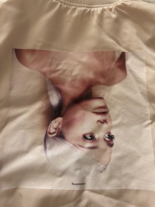 Яке Ариана Гранде H&M