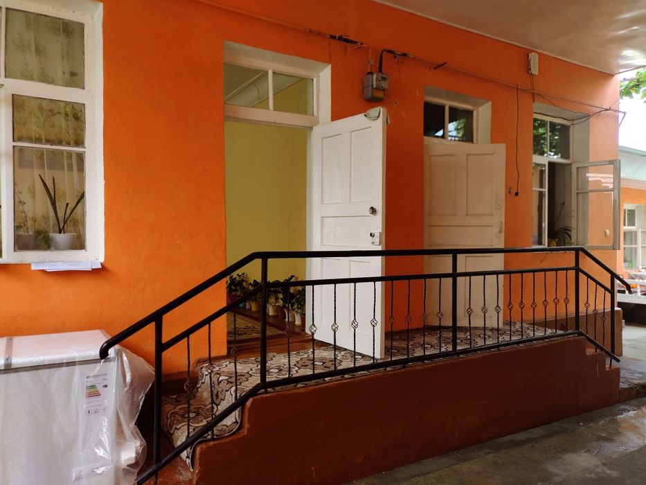 Продаётся дом на земле.