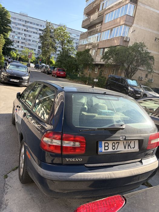 VOLVO V40 2001 — imagine 5