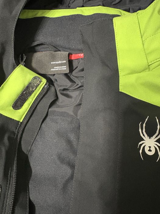 Vând costum ski Spyder