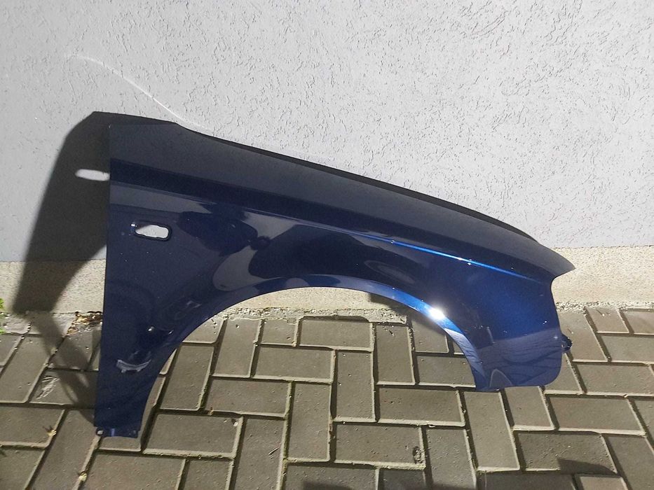 Aripa Fata Dreapta Audi A4 B7 An 2004-2007 Vopsita Albastru