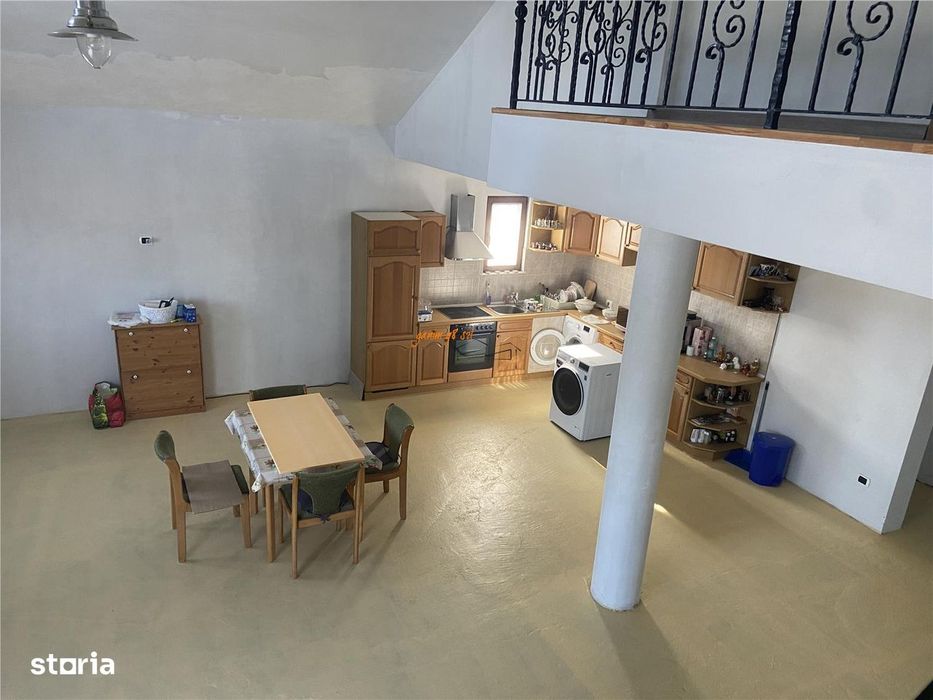 Casa de vanzare in Golesti , parter+etaj + mansarda , suprafata casa 3