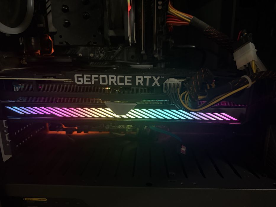 PC high-end, rapid și fiabil, perfect pentru gaming/office