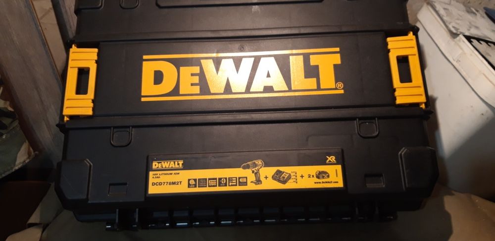 Ударен винтоверт DEWALT DCD778.