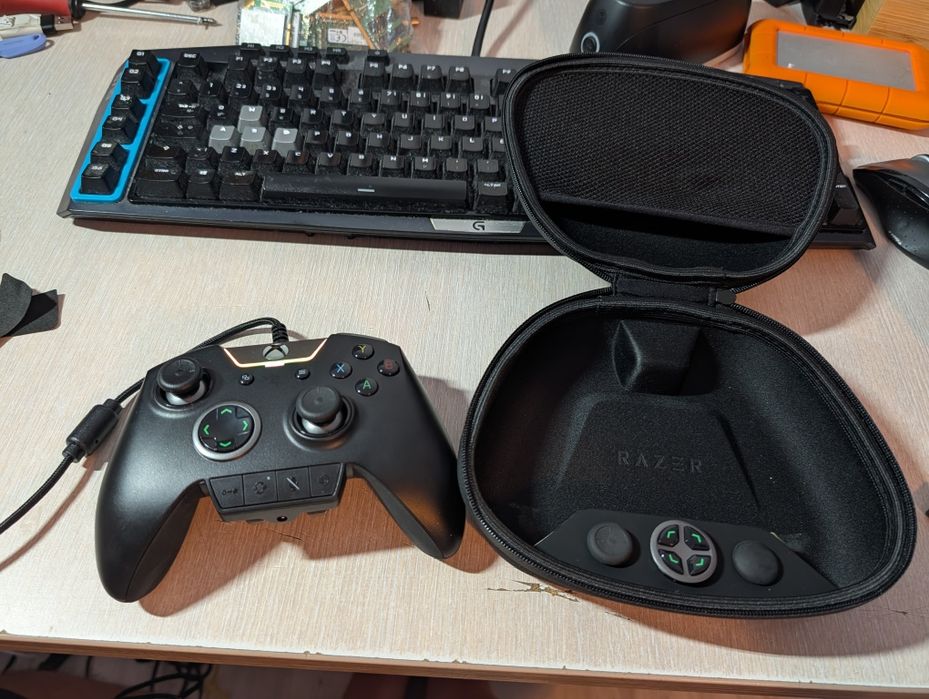 Controller Razer Wolverine Ultimate (Xbox One / Series X /S / PC Win 10-11) nou la cutie full box!