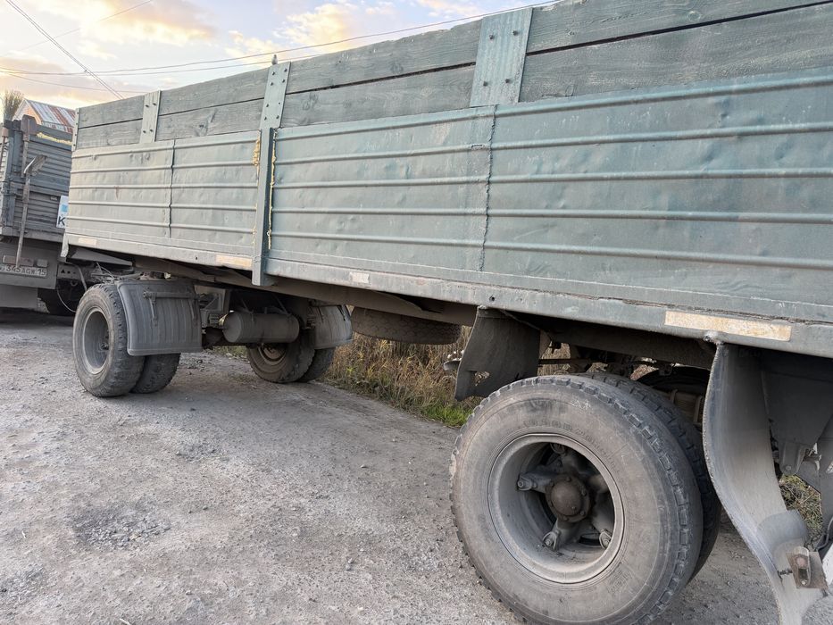 Продам бортовой прицеп на камаз
